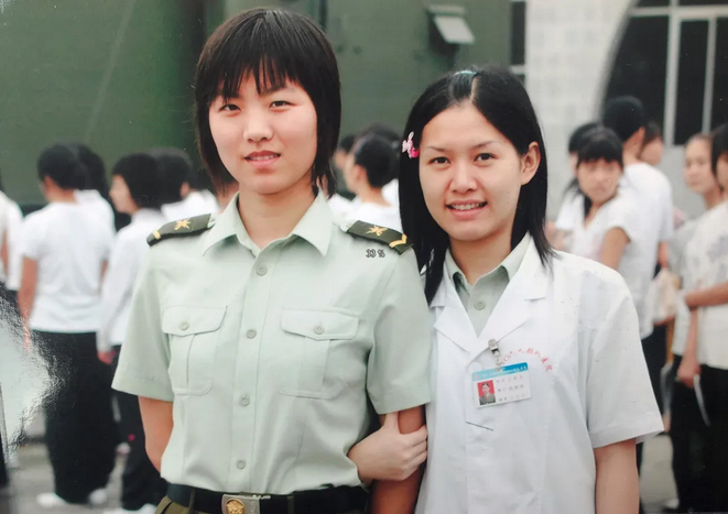 Screenshot 2026-05-24 at 11-36-02 退役女兵靠一株青菜，年卖3个亿！.png